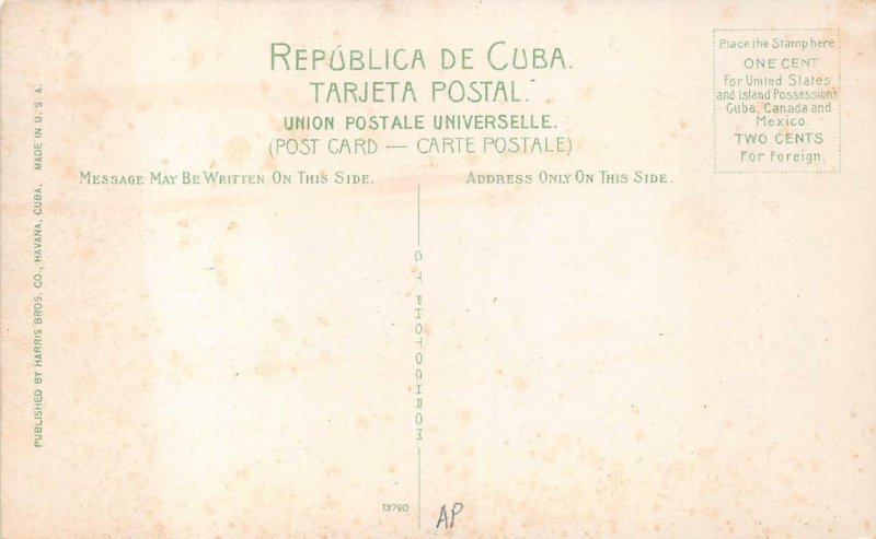 OBISPO STREET HAVANA CUBA POSTCARD (c. 1910)