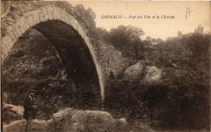 CPA Grimaud - Pont des Fées et le Chateau (635008)