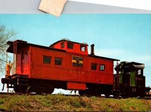 Trains Black River & Western Railroad Locomotive No 1 With Caboose No 200