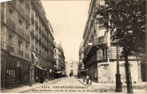 CPA Levallois Perret Rue Voltaire (1315251)