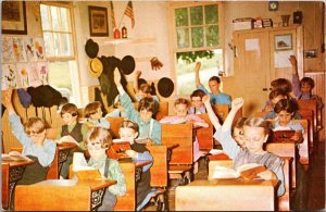 Pennsylvania Amish Country Amish Children At School