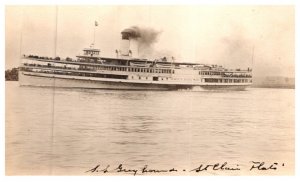 Steamer  Grey Hound