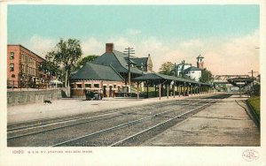 B&M C-1905 Railroad Depot Postcard #10160 Malden Massachusetts  21-2799