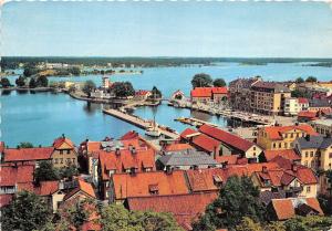 B83689 vastervik utsikt over hamnen sweden