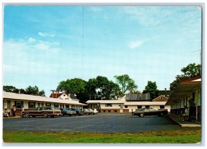 c1950's Fundy Line Motel King St. St. Stephen New Brunswick Canada Postcard