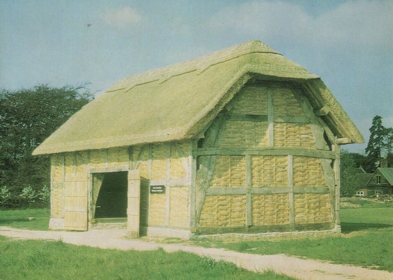 Cholstrey Farm House Herefordshire Crucked Barn Postcard