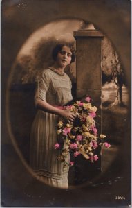 Victorian Lady With Flowers Jugendstil Coloured Vintage RPPC C039