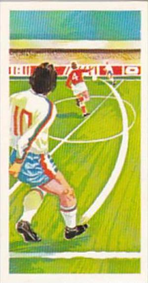 Brooke Bond Trade Card Play Better Soccer No 22 Bending The Ball