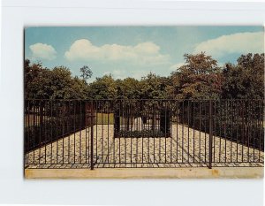 Postcard Johnny Appleseed Grave, Fort Wayne, Indiana