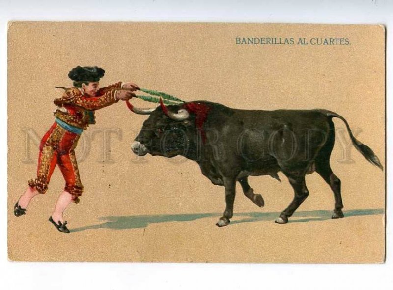 187577 SPAIN CORRIDA Matador BULL FIGHT Banderillas Vintage PC