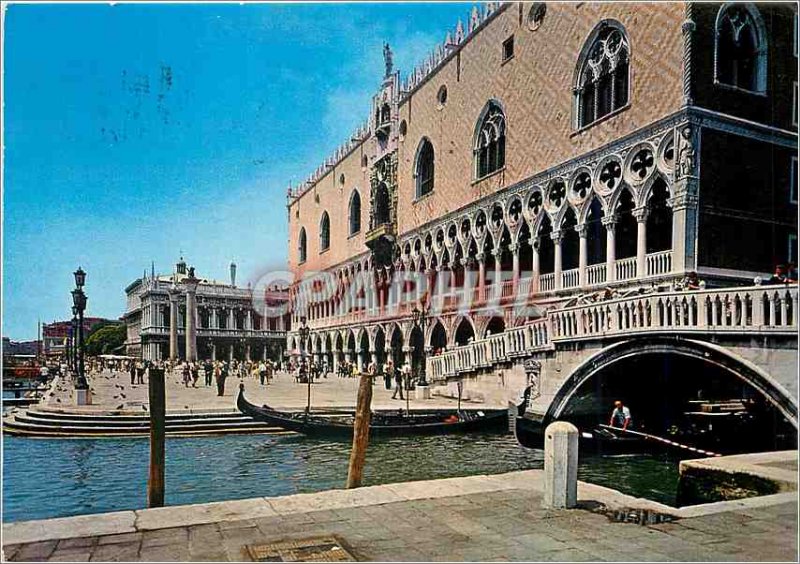 Postcard Modern Venice Palazzo Ducale and the dock