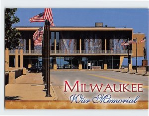 Postcard Milwaukee War Memorial, Milwaukee, Wisconsin