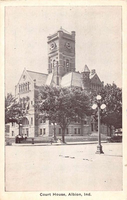 Albion Indiana Court House Street View Antique Postcard K64008