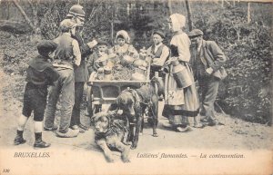 Belgium Laitieres flamandes Contravention policeman Milk Maids postcard B914