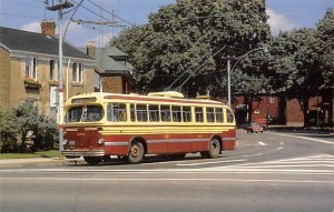 Toronto transit commission T â€“ 2 class trolley coach No. 9072 Bus Unused 
