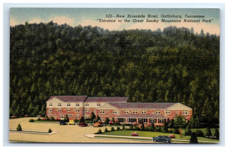 Postcard New Riverside Hotel, Gatlinburg, TN linen written on, no date D17