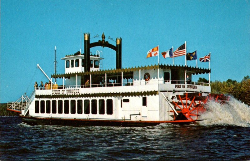 Iowa Spirit Of Dubuque Riverboat