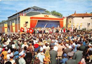 BR28130 Confolens festival Internationalde Folklore france