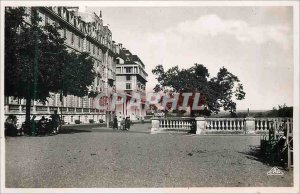 Postcard Modern Pau Boulevard des Pyrenees