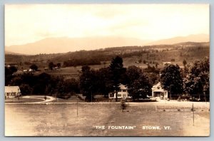 RPPC Real Photo Postcard - The Fountain Stowe, Vermont  c1910