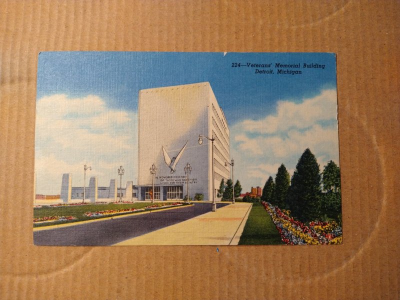 1940's Veterans' Memorial Building, Detroit, Michigan Linen Postcard