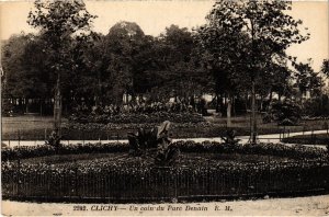 CPA Clichy Un coin du Parc Denain (1314179)