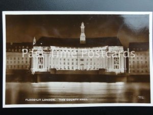 c1930's RP FLOOD-LIT LONDON: The County Hall