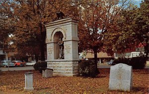 Confederate soldiers monument in the town square of Russellville, KY , USA Ci...