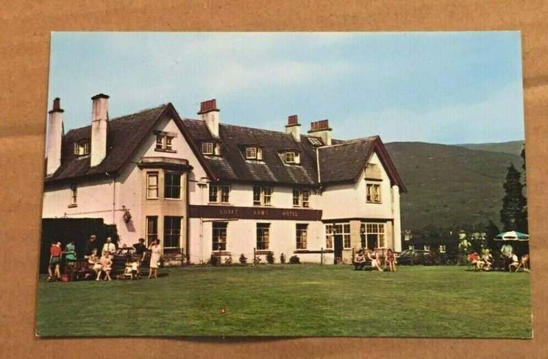 UNUSED POSTCARD - LOVAT ARMS HOTEL, FORT AUCUSTUS, INVERNESS-SHIRE, SCOTLAND