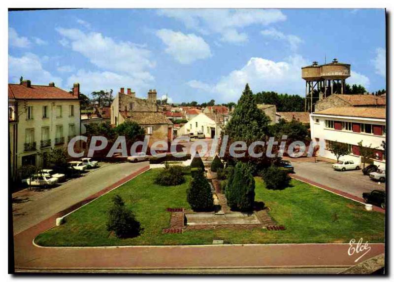 Modern Postcard Pauillac Place Marechal De Lattre de Tassigny