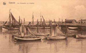 Vintage Postcard 1910's Ostende Les Barquettes Aux Crevettes