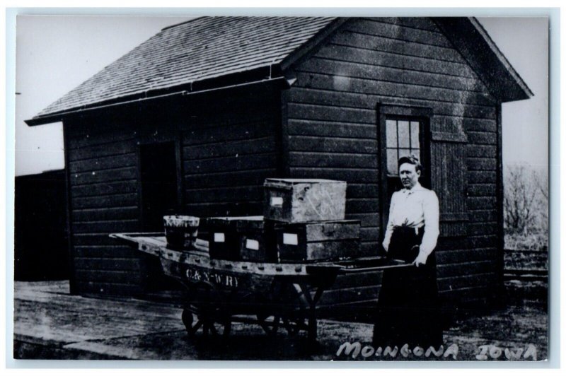 c1960 Moingona Iowa IA Vintage Railroad Train Depot Station RPPC Photo Postcard