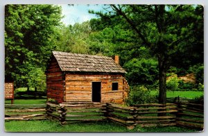 Hodgenville Kentucky~Abraham Lincolns Boyhood Home @ Knob Creek~Vintage Postcard