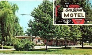 1960s BREWERTON NY LAMPLIGHTER MOTEL US 11 DON AND GERRY OASTER POSTCARD P1071