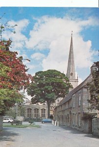 Oxfordshire Postcard - Burford Church and Almshouses - Ref.AB1886