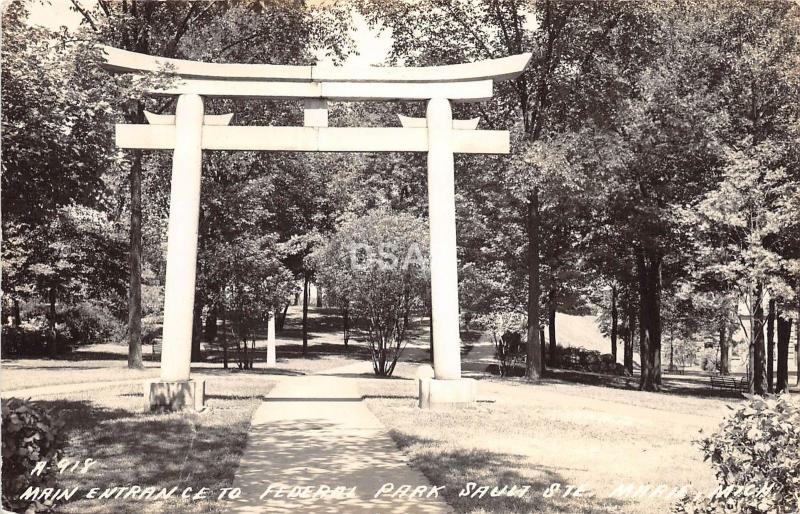 A90/ Sault Ste Marie Michigan Mi Real Photo RPPC Postcard c40s Federal Park Arch