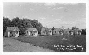 1940s Dua's Blue White Cabins roadside Route 5 Putney Vermont RPPC Postcard 5722