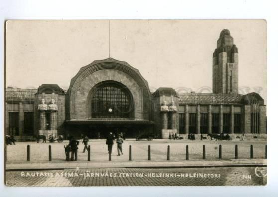 137955 Finland HELSINKI Railway Station Vintage postcard