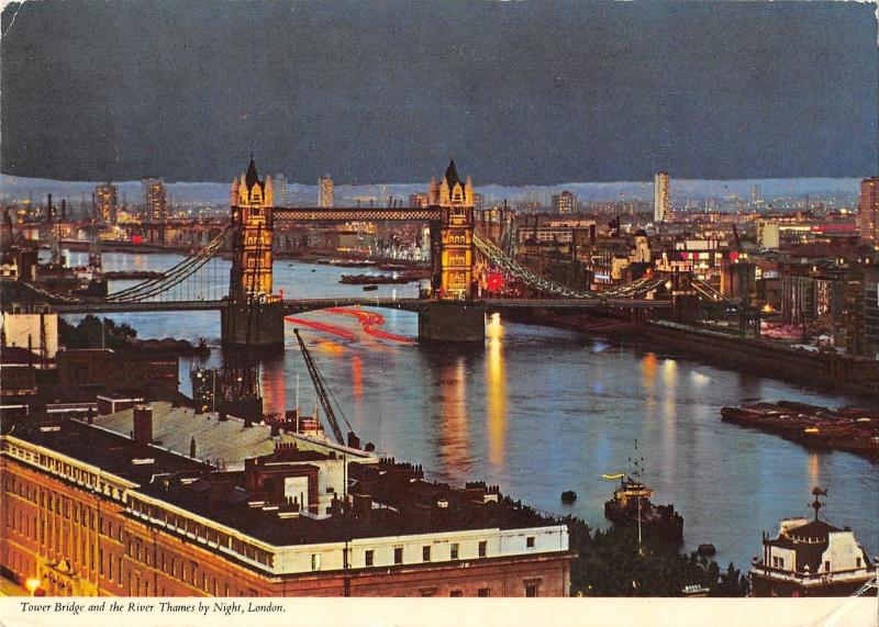 B101849 tower bridge and the river thames by night london   uk