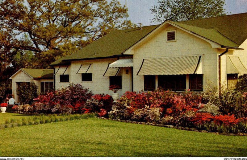 Mississippi McComb Beautiful Residence With Azaleas