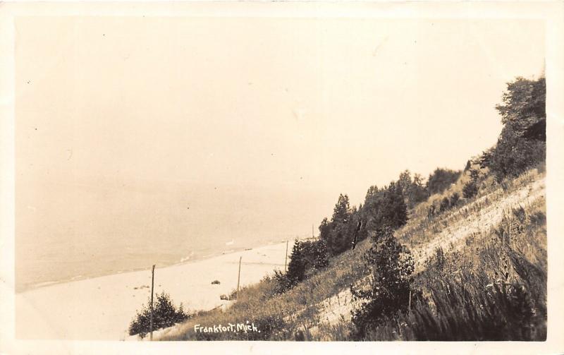 Frankfort MI~View along Lake Michigan Shoreline~Beach & Hill~1930s RPPC-Postcard