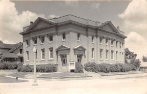 J42/ Auburn Nebraska RPPC Postcard c1940s Christian Church Building 164