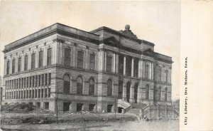 Des Moines Iowa c1910 Postcard City Library Building