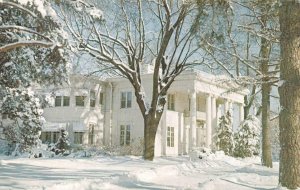 NAPERVILLE, Illinois IL ~ WILLOWAY MANOR RESTAURANT~Snow Scene ROADSIDE Postcard 
