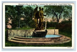 Vintage Memorial To Mrs. G. M. Dodge, Bluffs, Iowa Postcard F116E
