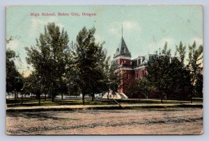 J89/ Baker City Oregon Postcard c1910 High School Building 114