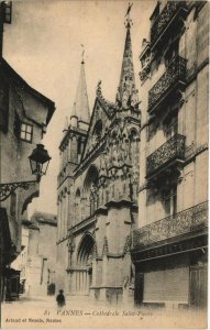 CPA VANNES-Cathedrale St-PIERRE (27352)