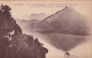 France Annecy Vue prise du Roc de Chere sur le lac et la montagne d'Entr...