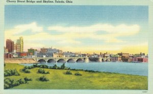USA Cherry Street and Skyline Toledo Ohio Linen Postcard 03.55