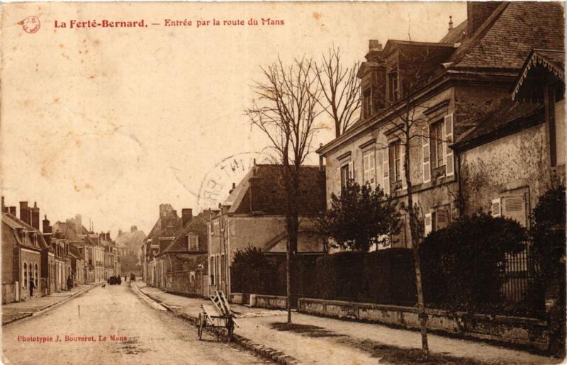 CPA La FERTÉ-BERNARD - Entrée par la route du MANS (390904)